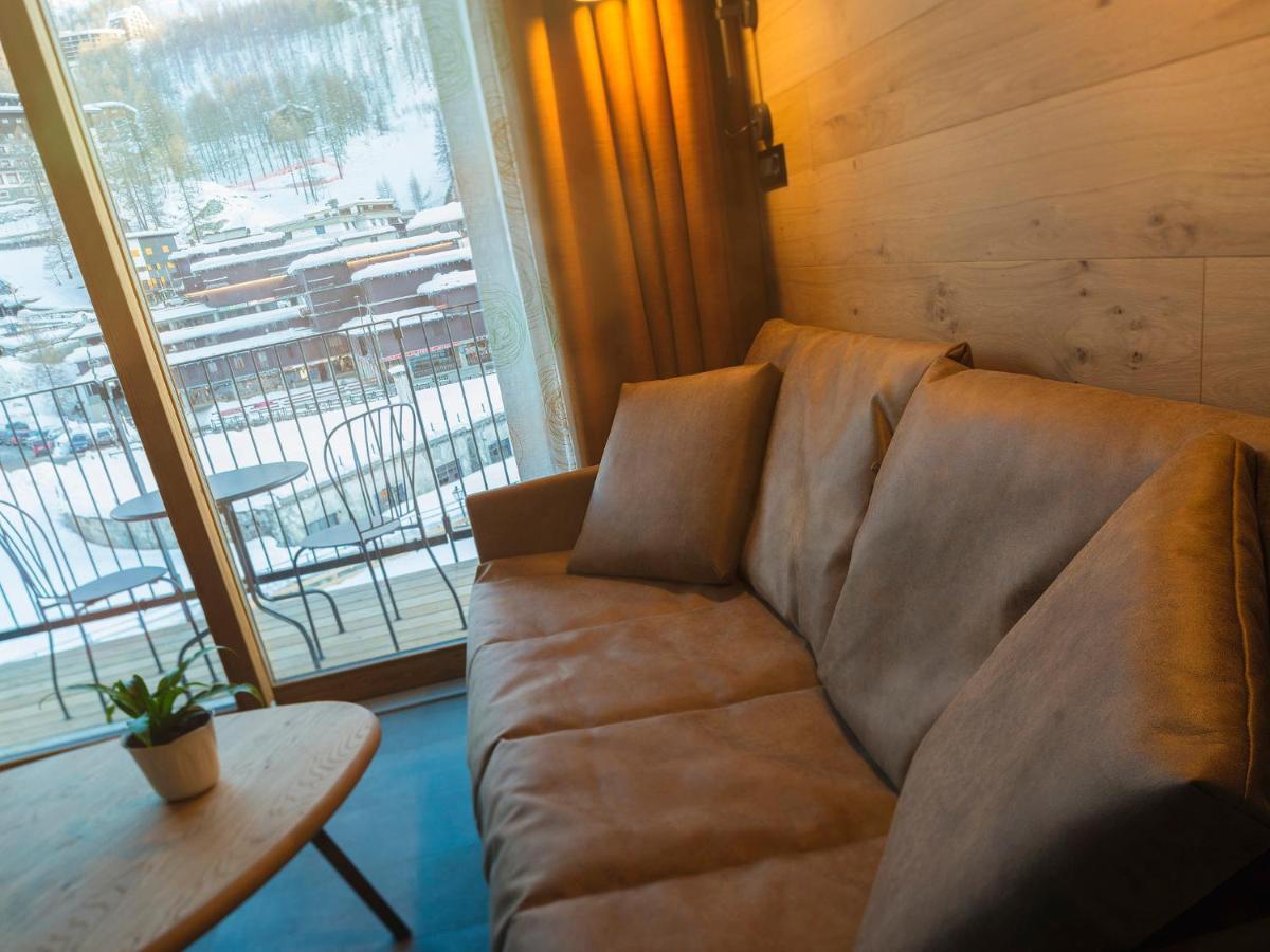 Red Fox Lodge Бройл-Червиня Екстериор снимка